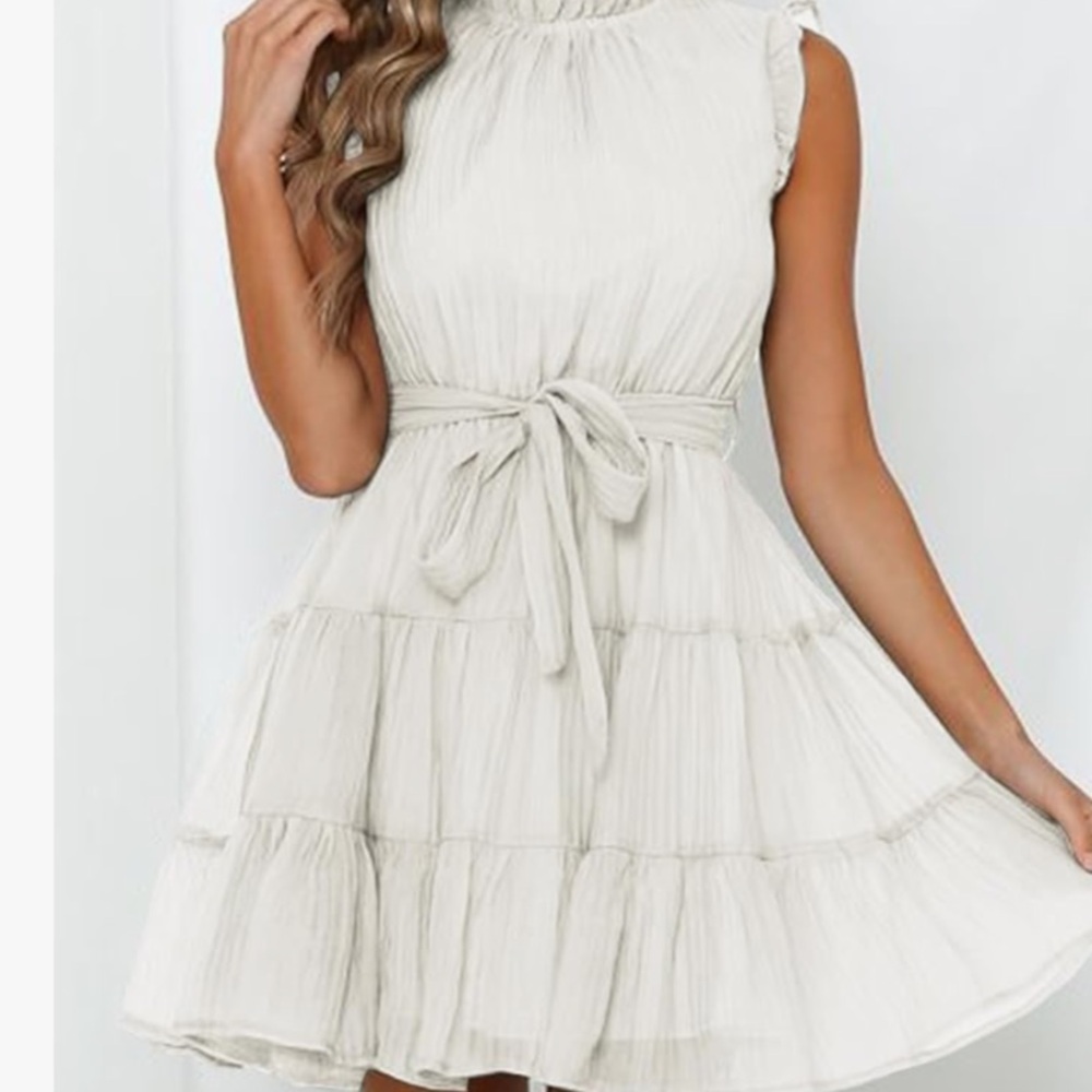 NWOT Never worn Dokotoo woman’s white ruffle dress Size S - Picture 2 of 6
